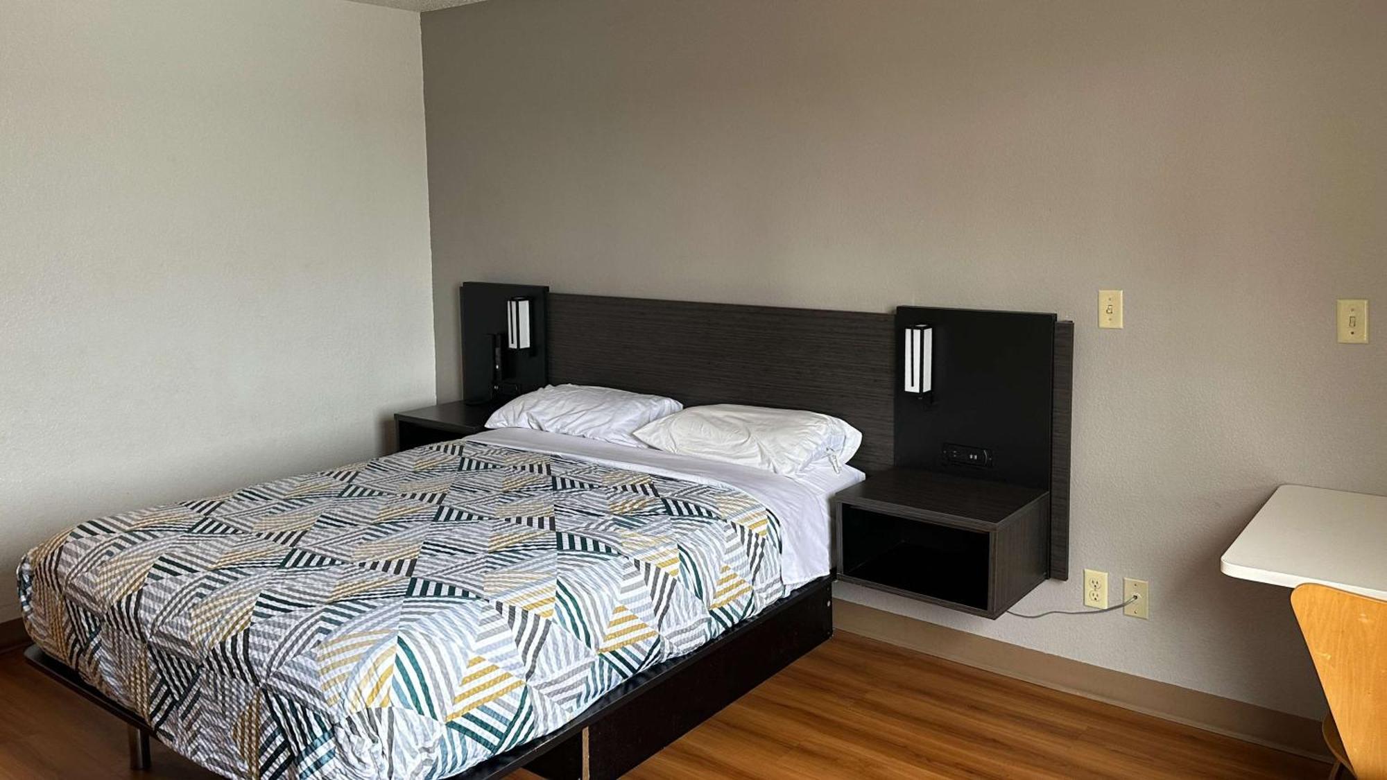 Motel 6-Waterloo, Ia Zewnętrze zdjęcie