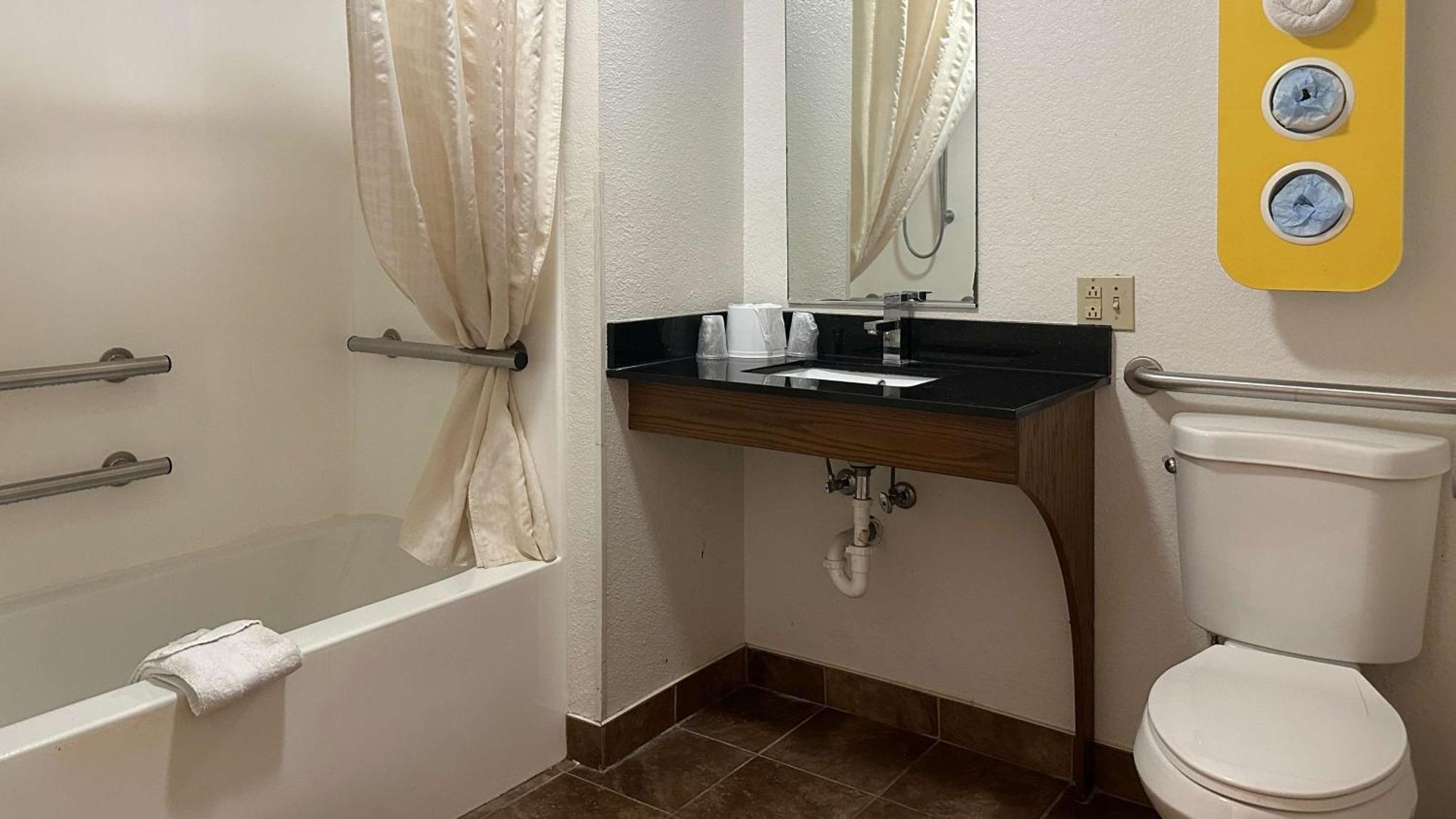 Motel 6-Waterloo, Ia Zewnętrze zdjęcie