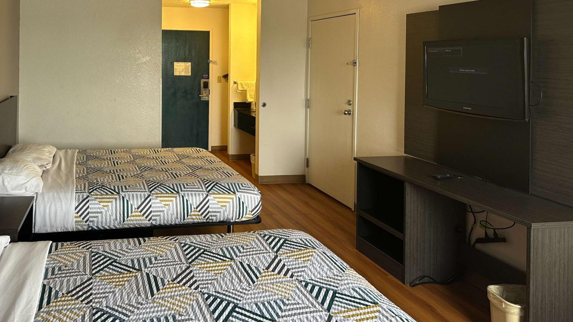 Motel 6-Waterloo, Ia Zewnętrze zdjęcie