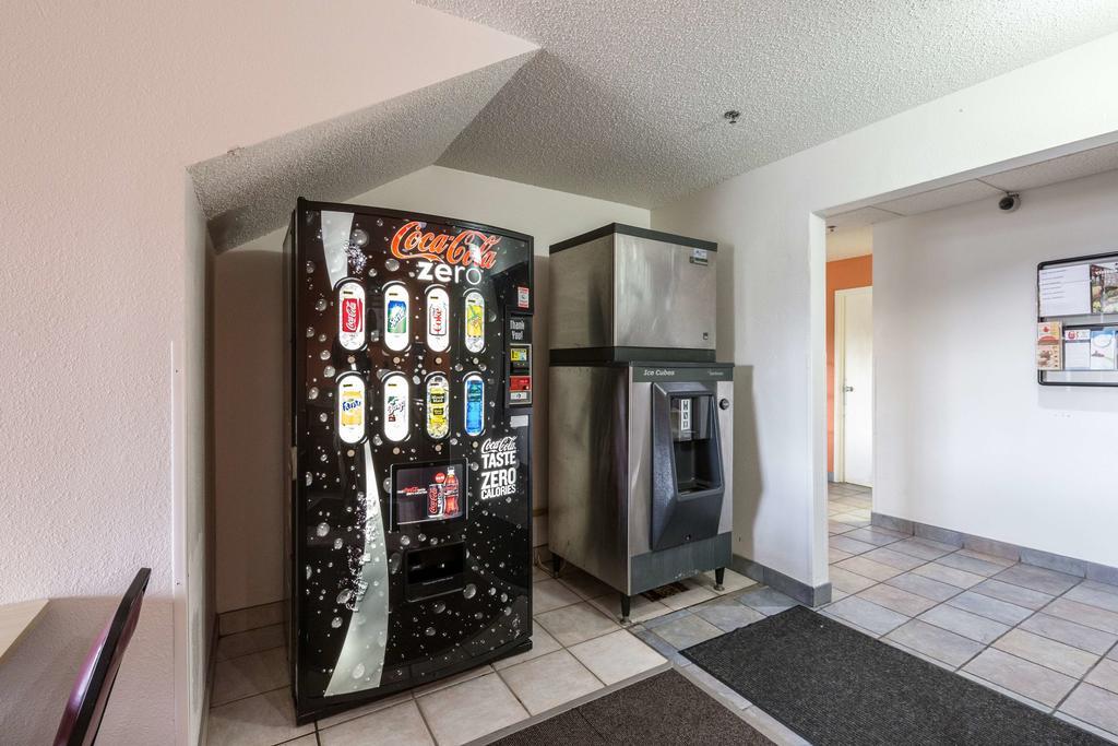 Motel 6-Waterloo, Ia Zewnętrze zdjęcie