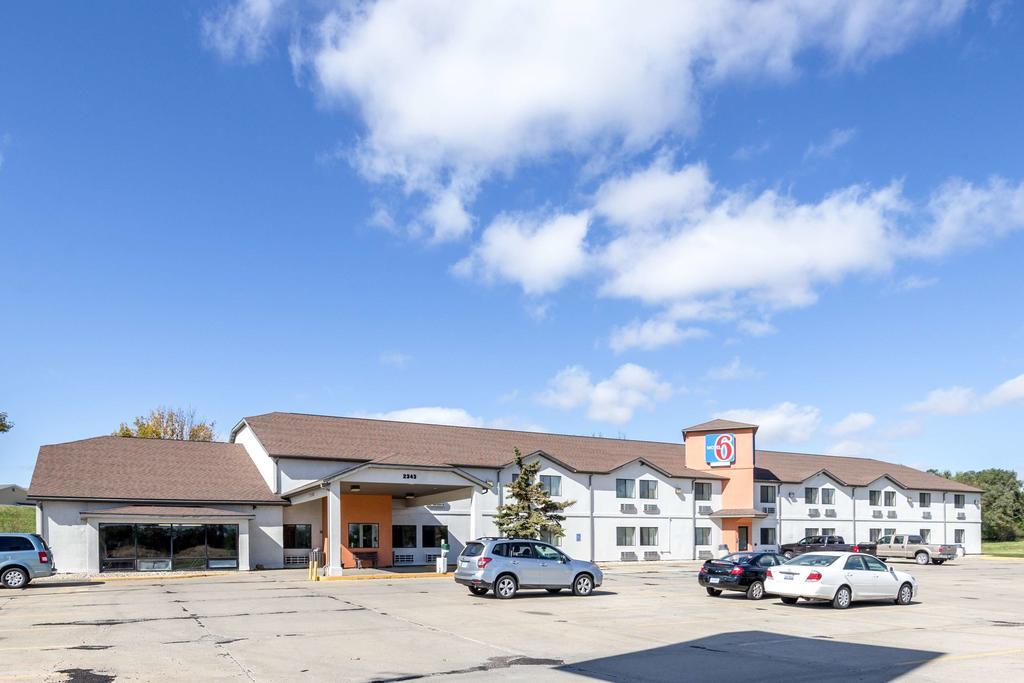 Motel 6-Waterloo, Ia Zewnętrze zdjęcie