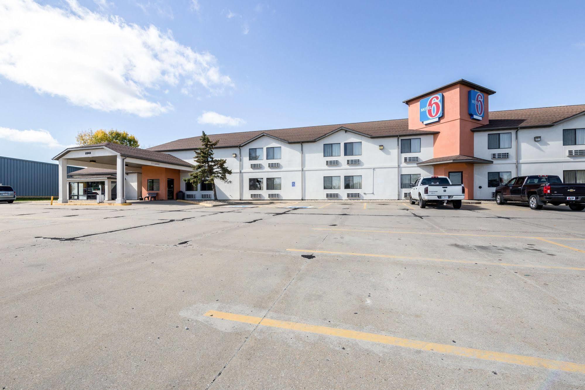 Motel 6-Waterloo, Ia Zewnętrze zdjęcie