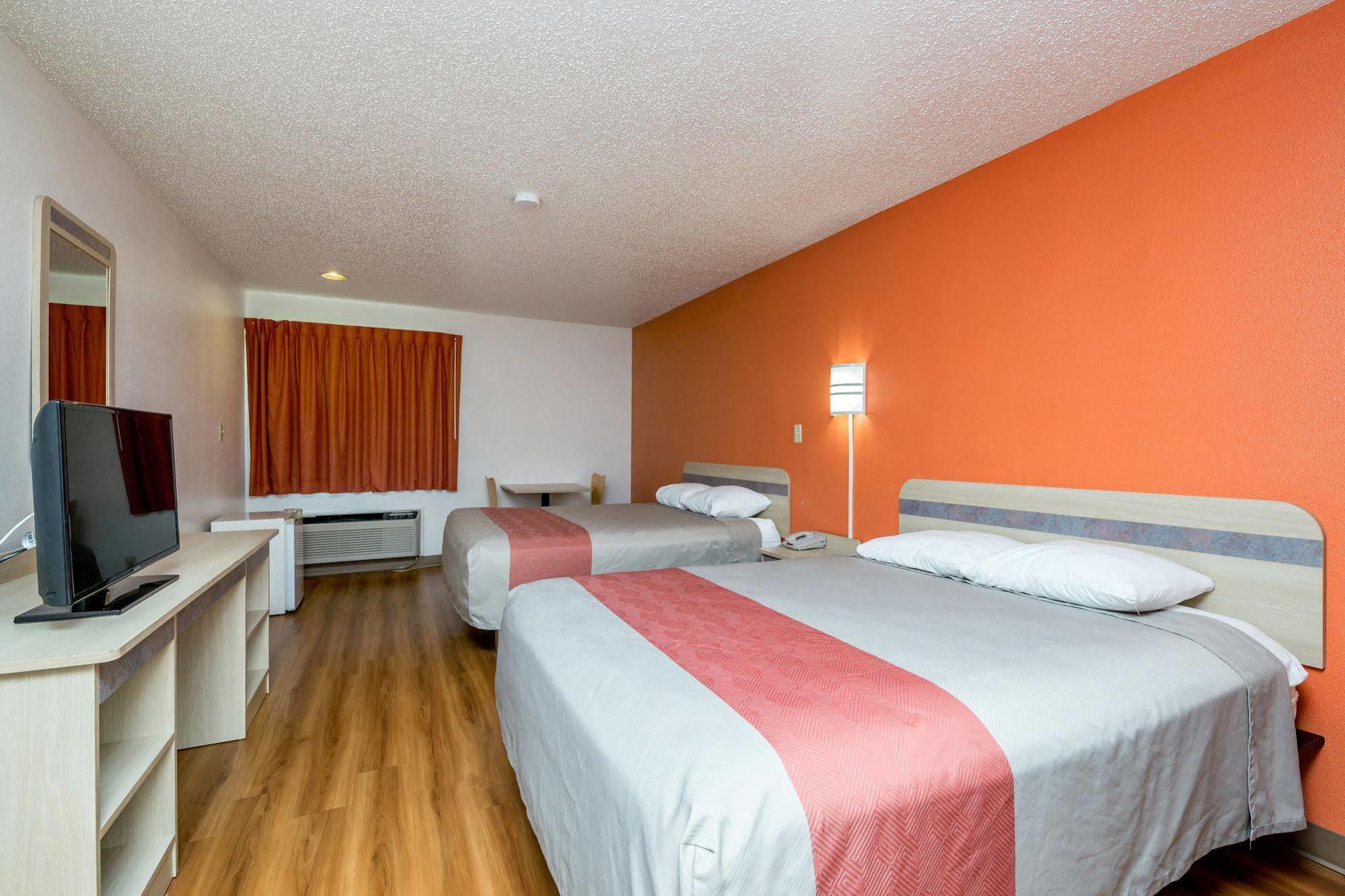 Motel 6-Waterloo, Ia Zewnętrze zdjęcie