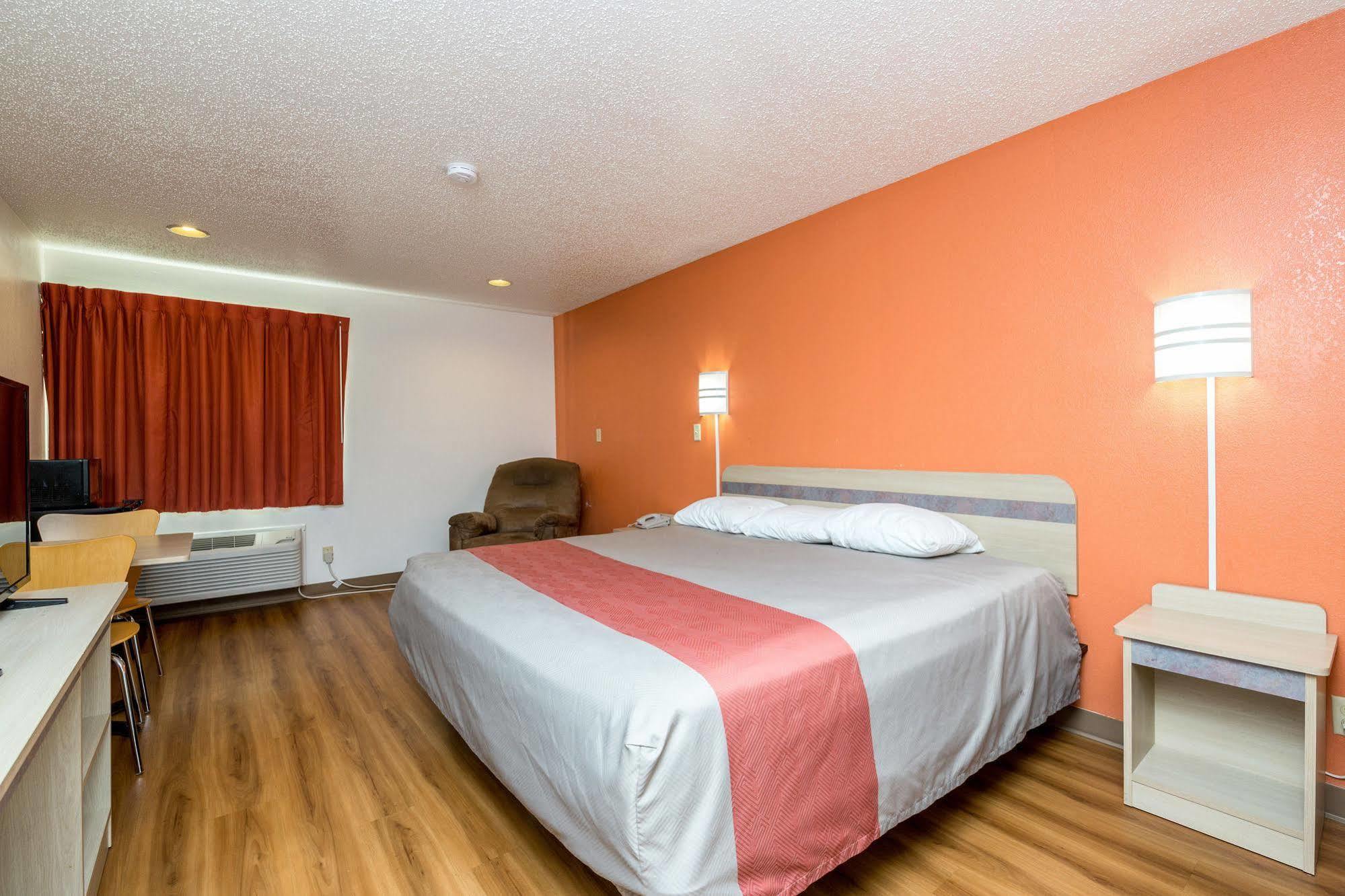 Motel 6-Waterloo, Ia Zewnętrze zdjęcie