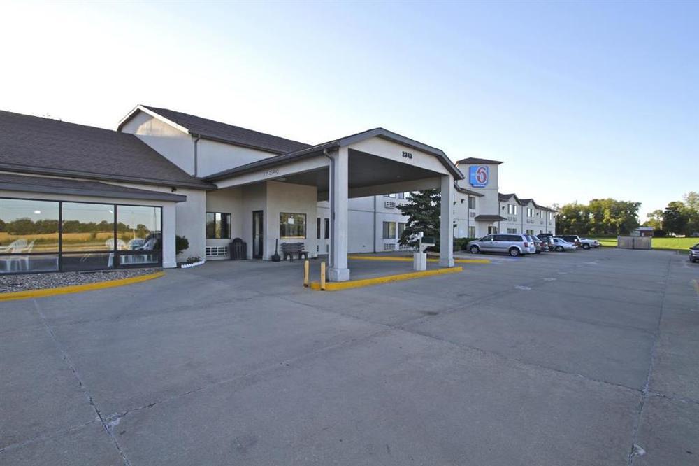 Motel 6-Waterloo, Ia Zewnętrze zdjęcie